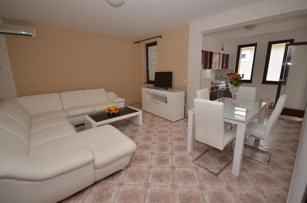 Apartments Minja S Petrovac 외부 사진