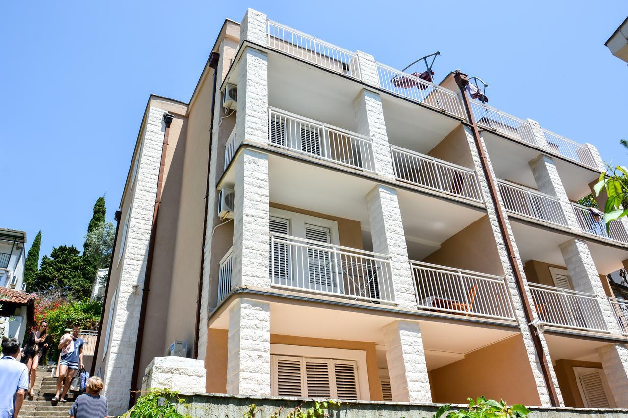 Apartments Minja S Petrovac 외부 사진